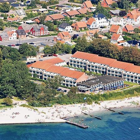 4 Person Holiday Home On A Holiday Park In Fåborg Екстериор снимка
